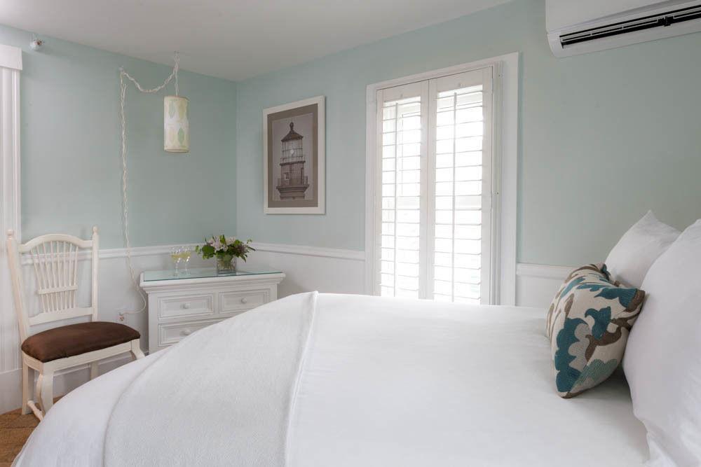 Vineyard Square Hotel And Suites Едґартаун Екстер'єр фото