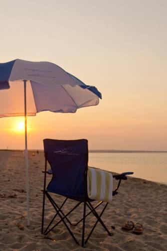 Vineyard Square Hotel And Suites Едґартаун Екстер'єр фото